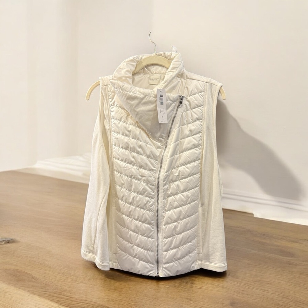 Chico’s Zenergy Winter White Quilted Vest with Zipper NWT Size 3